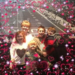 Meet your Posher, Sharmin